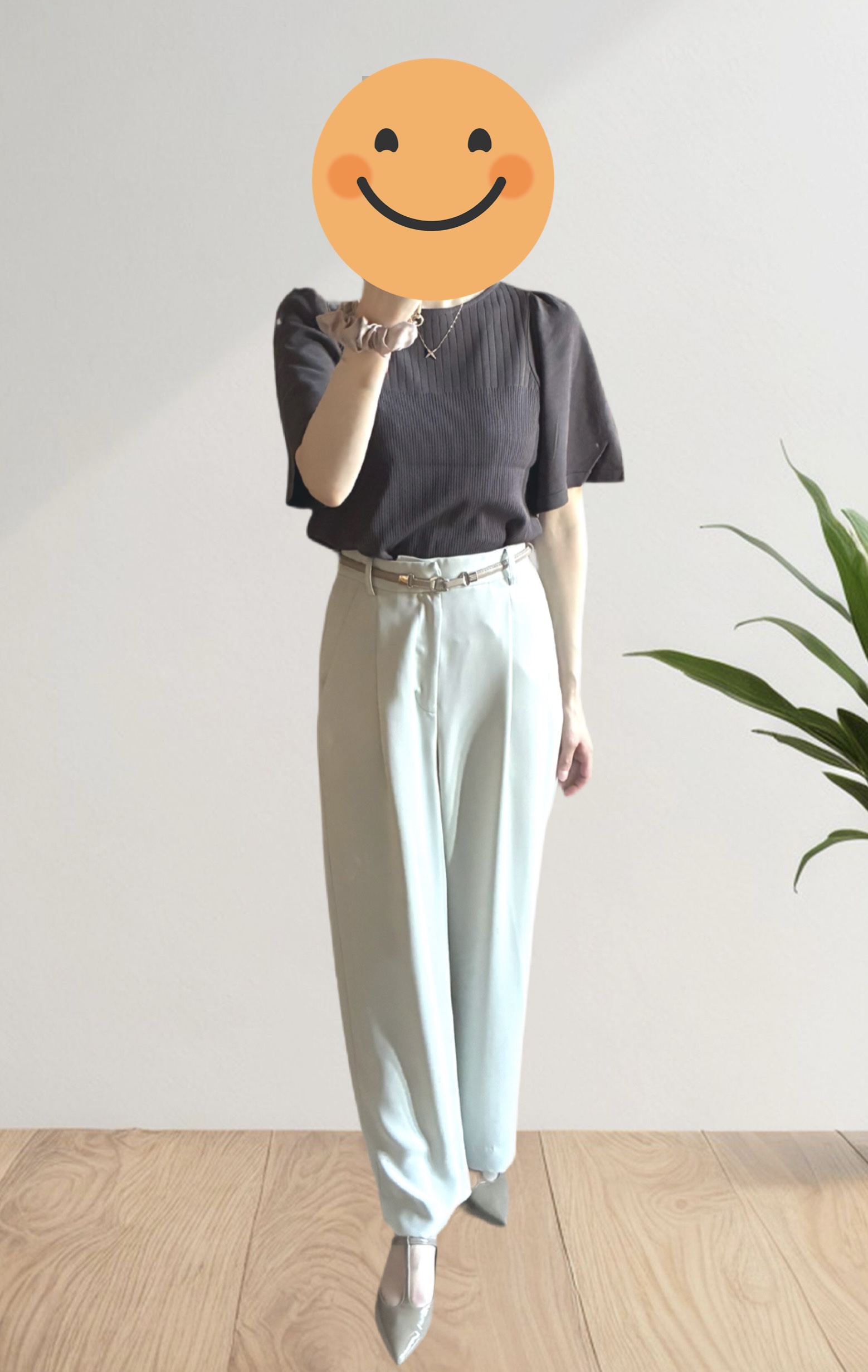 エアークローゼット ペールグリーンパンツ×私服トップス 着回しコーデ